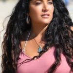 อีวอนน์ เดลาโรซา (Yvonne Delarosa)