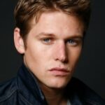 แซ็ค โรเอริก (Zach Roerig)
