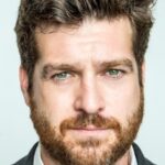 แซคคารี เบนเน็ตต์ (Zachary Bennett)