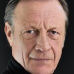 แอนดรูว์ บิกเนลล์ (Andrew Bicknell)