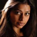 อาเยชา ดาร์เกอร์ (Ayesha Dharker)