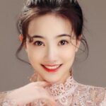 ไป๋ซินยี่ (Bai Xinyi)