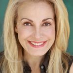 บีจ บาร์เคตต์ (Beege Barkette)