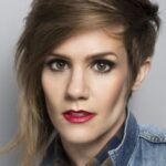 คาเมรอน เอสโปซิโต (Cameron Esposito)