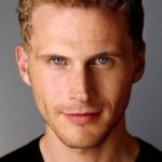 ชาร์ลส์ ไอต์เคน (Charles Aitken)