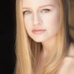 แคลร์ โอคอนเนอร์ (Clare O'Connor)