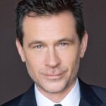 คอนเนอร์ ทรินเนียร์ (Connor Trinneer)