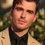 คอเรย์ มิลครีสต์ (Corey Mylchreest)