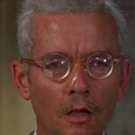 ดไวท์ มาร์ฟิลด์ (Dwight Marfield)