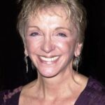 เอลิซาเบธ ฟรานซ์ (Elizabeth Franz)