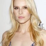 เจีย โครวาทิน (Gia Crovatin)