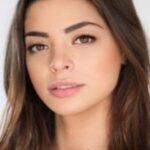 เจีย มานเตญญา (Gia Mantegna)