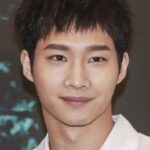 หวง กวน-จือ (Huang Guan-Zhi)