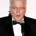 ฮูเอลล์ ฮาวเซอร์ (Huell Howser)