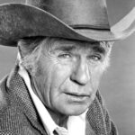 จิม เดวิส (Jim Davis)