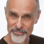 โจเอล สเวโทว์ (Joel Swetow)