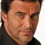 จอห์น อีโนสที่ 3 (John Enos III)