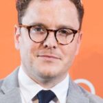 โจชัว แม็คไกวร์ (Joshua McGuire)