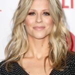 แคทริน่า เบกิน (Katrina Begin)