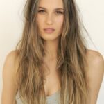 ลิลลี่ โรบินสัน (Lily Robinson)