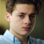 หลุยส์ แอชบอร์น เซอร์คิส (Louis Ashbourne Serkis)