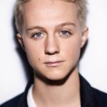 หลุยส์ คอร์เบตต์ (Louis Corbett)