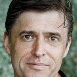 มาร์คัส ฮัตตัน (Marcus Hutton)