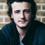 ไมเคิล ริชาร์ดสัน (Micheál Richardson)