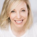 แนนซี่ โรเบิร์ตสัน (Nancy Robertson)