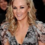 นิโคล่า เบอร์ลีย์ (Nichola Burley)