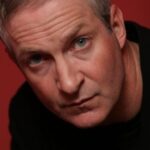 โอลิเวอร์ เมียร์เฮด (Oliver Muirhead)