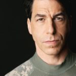 ฟิล บัคแมน (Phil Buckman)