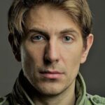 รัสเซลล์ เจฟฟรีย์ แบงค์ส (Russell Geoffrey Banks)