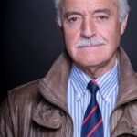 รัสเซลล์ โรเบิร์ตส์ (Russell Roberts)