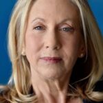 ซาร่า บัลลันไทน์ (Sara Ballantine)