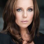 ซาราห์-เจน เรดมอนด์ (Sarah-Jane Redmond)