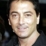 สก็อตต์ ไบโอ (Scott Baio)