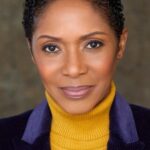 เชลลีย์ โรเบิร์ตสัน (Shelley Robertson)