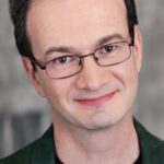 ไซมอน ฮาร์วีย์ (Simon Harvey)