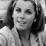 สเตฟานี พาวเวอร์ส (Stefanie Powers)