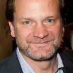 ทอม เบียร์ด (Tom Beard)