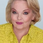 วาโลรี ฮับบาร์ด (Valorie Hubbard)