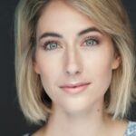 แคลร์ โลเวอริง (Claire Lovering)