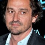 หลุยส์-โด เดอ เลนเควแซง (Louis-Do de Lencquesaing)