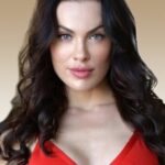 ลูน่า ริโออูมิน่า (Luna Rioumina)