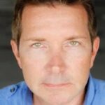 เดวิด ชิฟเตอร์ (David Schifter)