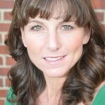 สเตฟานี แอตกินสัน (Stephanie Atkinson)