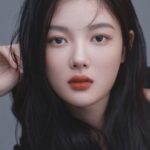 คิม ยูจอง (Kim Yoo-jung)