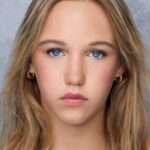 มิชา เฮย์วูด (Mischa Heywood)